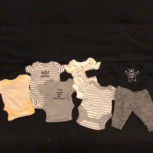 Preemie baby clothing bundle
